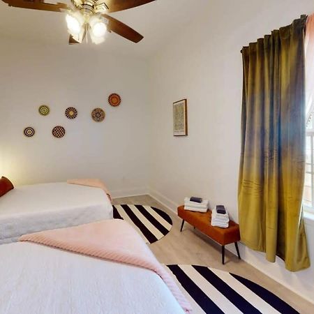 Sunny 5Bed W Parking And Direct Streetcar Access Villa New Orleans Eksteriør bilde