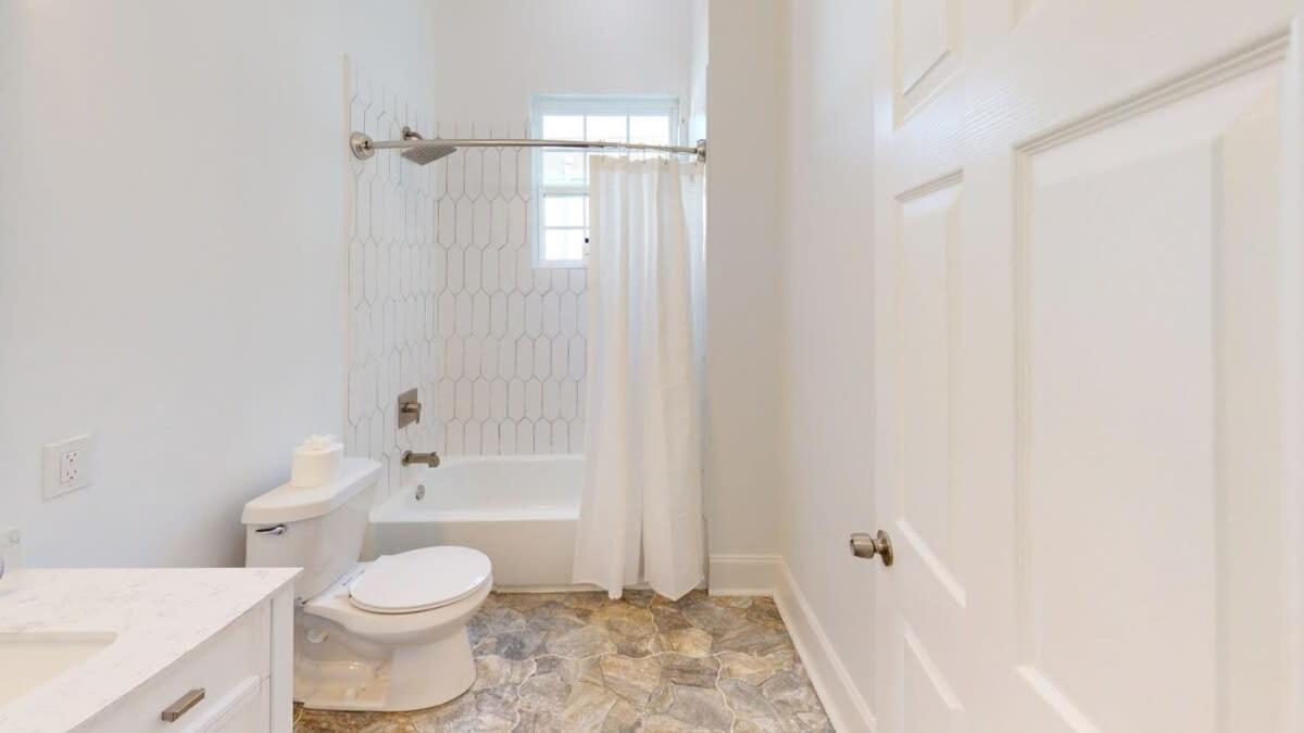 Sunny 5Bed W Parking And Direct Streetcar Access Villa New Orleans Eksteriør bilde